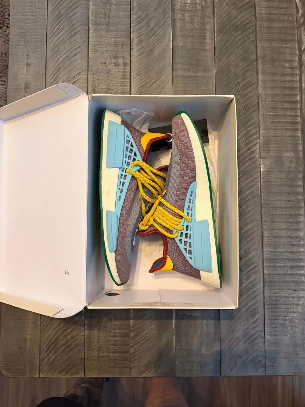 Adidas NMD Hu Pharrell Extra Eye Legacy Purple/Light Blue